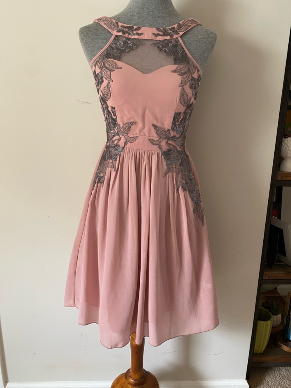 Little Mistress Dusty Pink Midi Dress with Gray Lace Appliqué